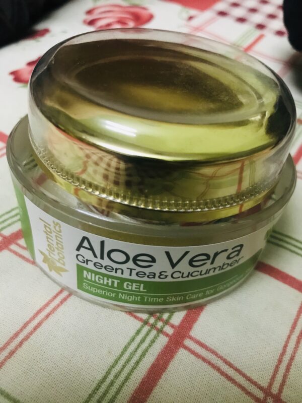 Aloe Vera & Green Tea Gel